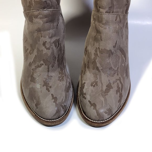 Ross and Snow Boots 7.5 Renata Genuine Shearling Tan Camo Booties Waterproof - Picture 8 of 8